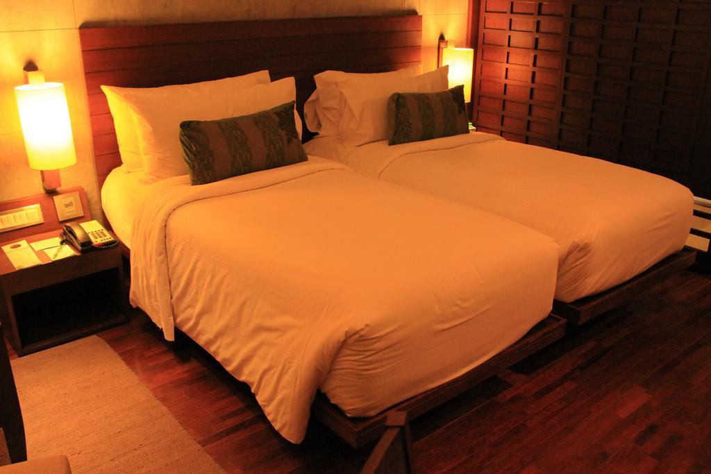 Holiday Inn & Suites Bengaluru Whitefield Exterior foto